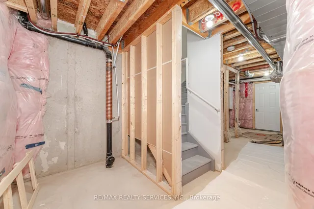 Additional image 37 of 39 Labrish Rd