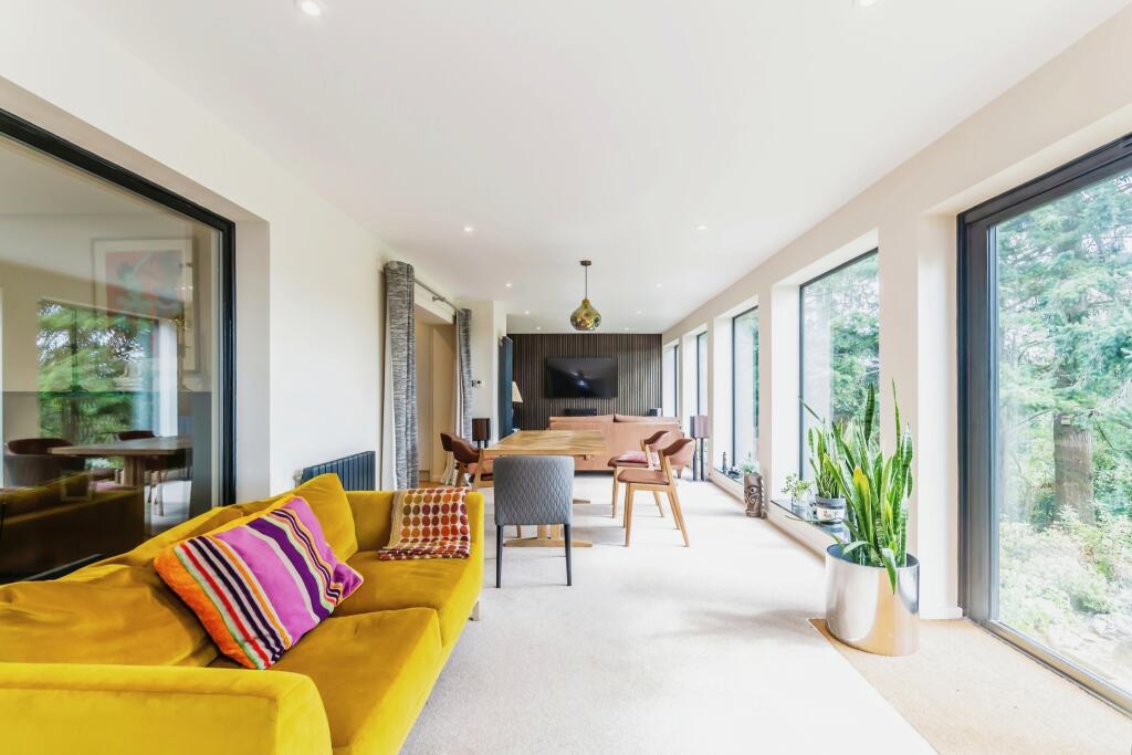 Additional image 7 of Bishops Walk, Croydon, Surrey, CR0