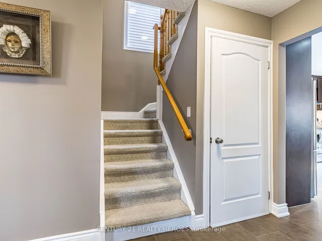 Additional image 18 of 34 Niagara Pl