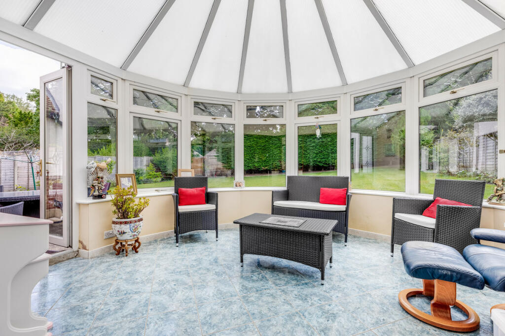 Additional image 5 of Arkwright Road, South Croydon, CR2