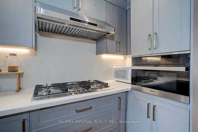 Additional image 15 of 3 Guytoi Crt