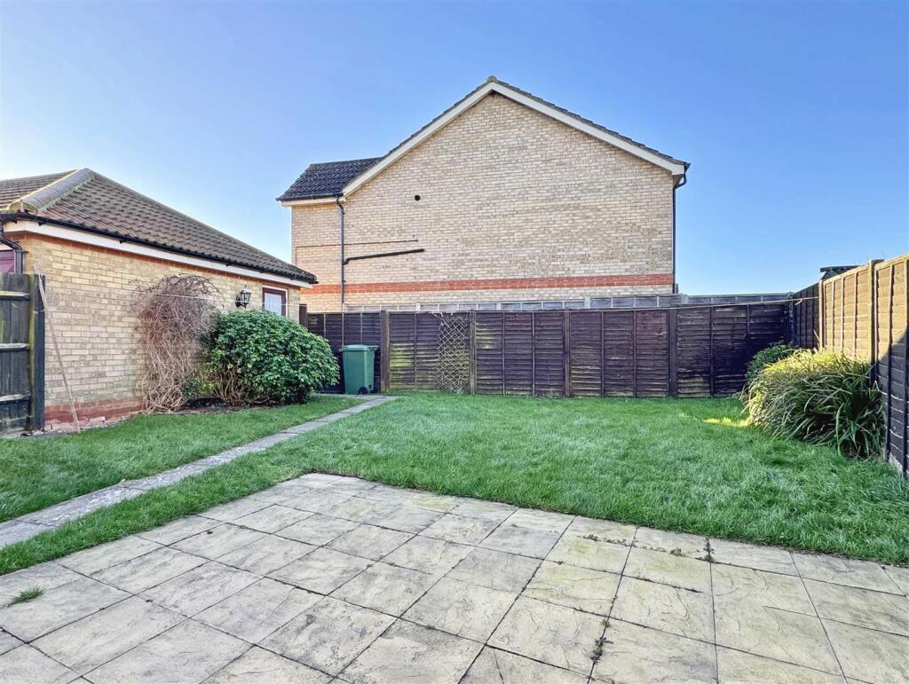 Additional image 22 of Sun Lido Square Gardens, Braintree