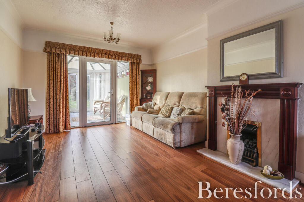 Additional image 15 of Oakroyd Avenue, Dunmow, CM6