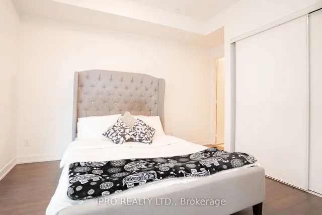 Additional image 18 of 30 Ordnance St Unit 407