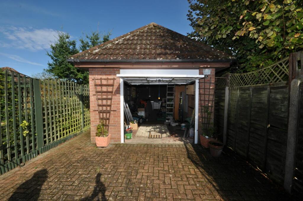 Additional image 21 of NEW THORPE AVENUE, THORPE-LE-SOKEN