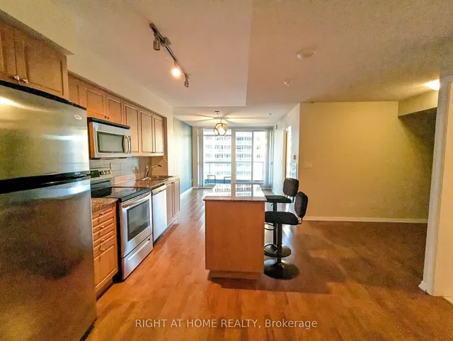 Additional image 4 of 209 Fort York Blvd Unit 965