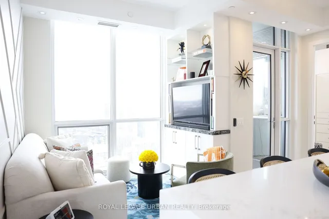 Additional image 8 of 1 Yorkville Ave Unit Lph8