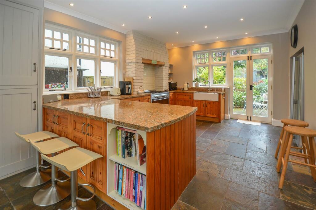 Additional image 5 of Headley Chase, Warley, Brentwood