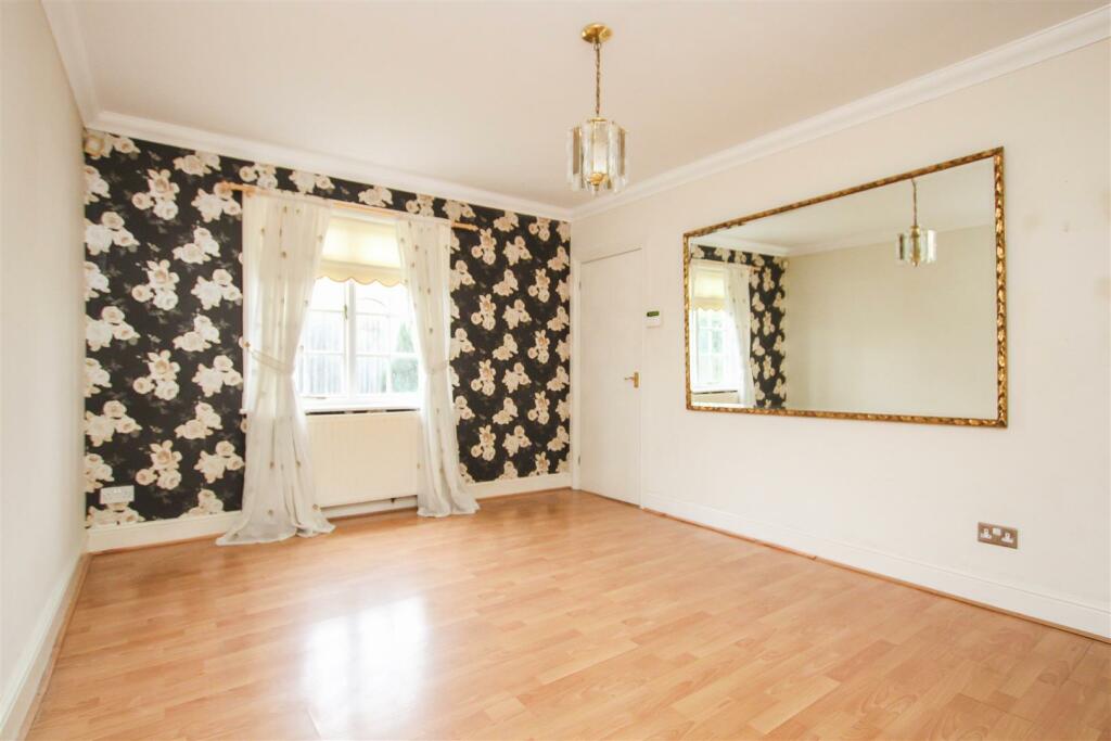 Additional image 3 of ** SIGNATURE HOME ** Great Warley Street, Great Warley, Brentwood