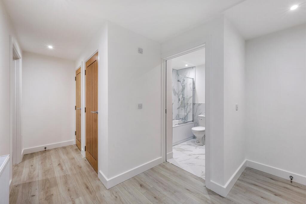 Additional image 8 of Kingswood Way, South Croydon