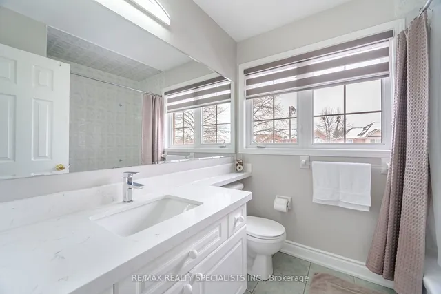 Additional image 36 of 8 Upshall Dr