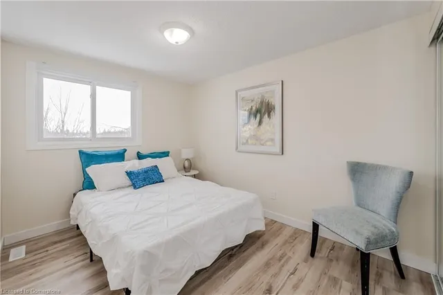 Additional image 19 of 25 Upper Canada Dr Unit 27