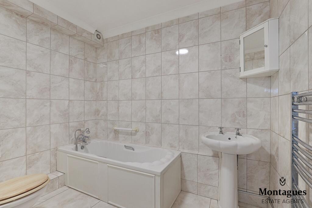 Additional image 11 of Bassett Gardens, North Weald, CM16