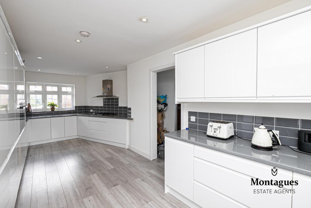 Additional image 4 of Stewards Close, Epping, CM16