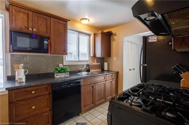 Additional image 8 of 76 Markwood Dr