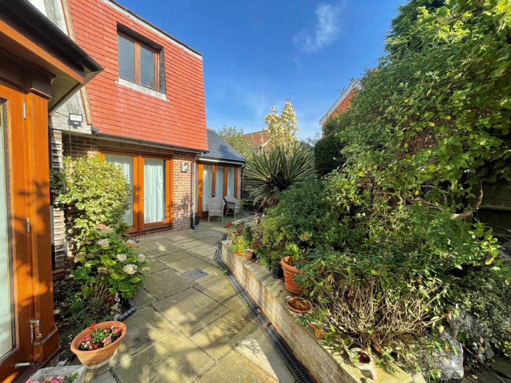 Additional image 23 of HOLLAND ROAD, FRINTON-ON-SEA