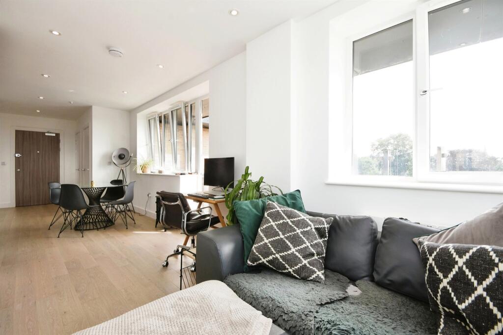 Additional image 3 of New Road, Brentwood