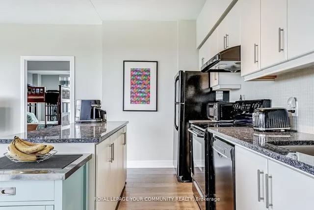 Additional image 18 of 35 Brian Peck Cres Unit 807