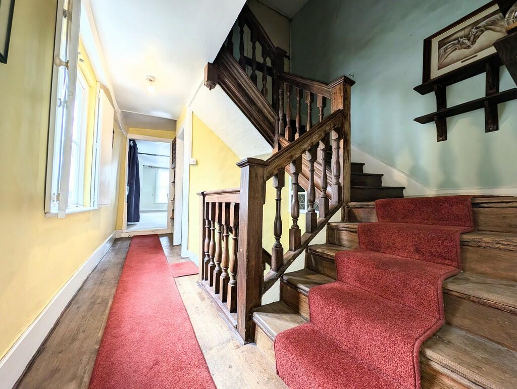 Additional image 4 of Wyvern House