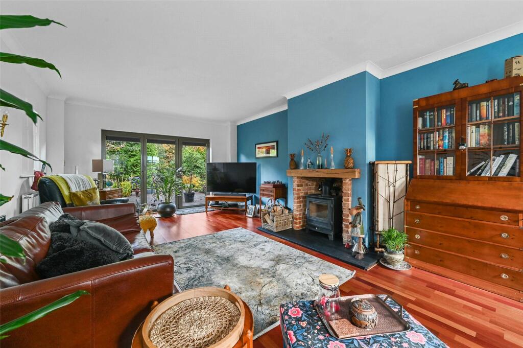 Additional image 32 of Les Bois, High Road, Layer-de-la-Haye, Colchester, CO2