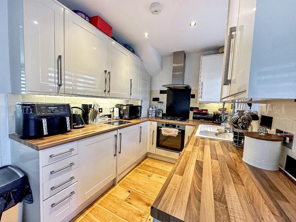 Additional image 3 of Sunnybank, Warlingham, Surrey, CR6 9SS