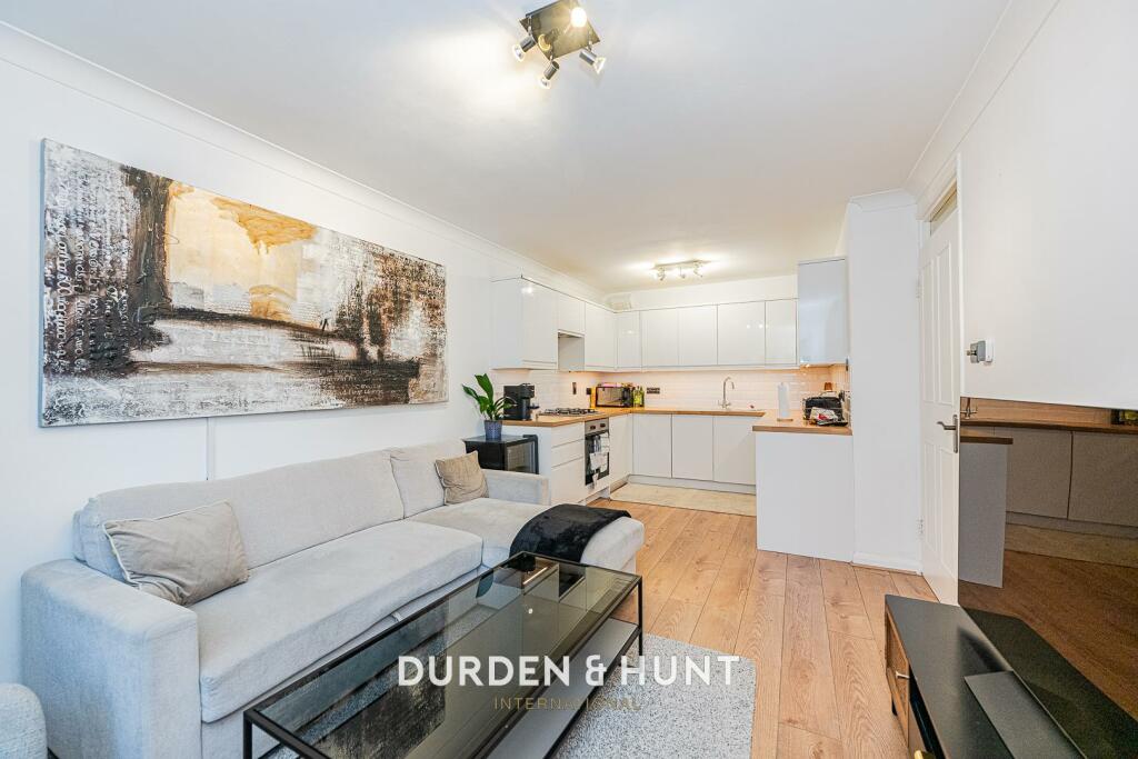 Additional image 3 of Theydon Gate, Station Approach, Theydon Bois, Epping, CM16