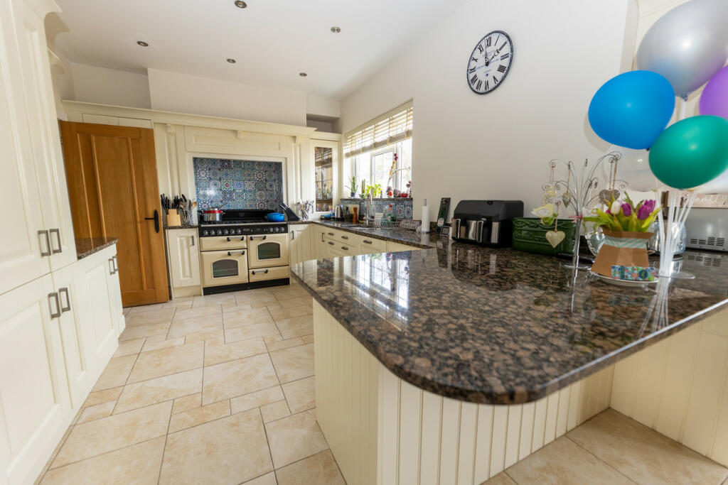 Additional image 21 of Queensway, Clacton-On-Sea, CO15 5