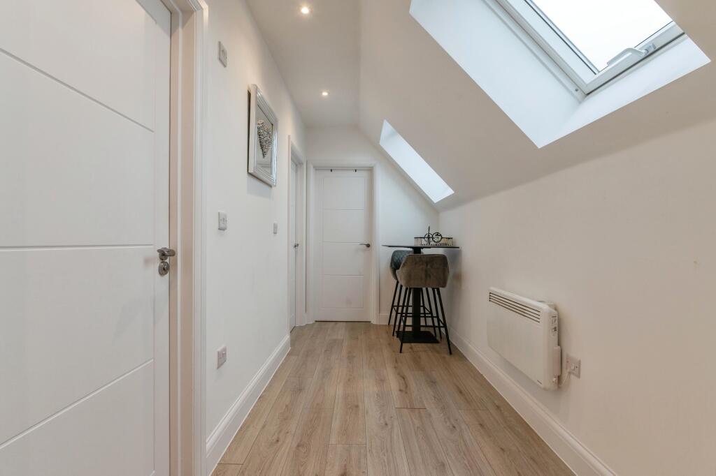 Additional image 13 of The Belvedere, Harding Elms Road, Billericay, Essex, CM11