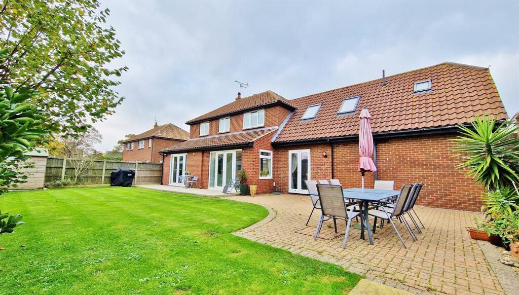 Additional image 33 of Frietuna Road, Frinton-on-Sea