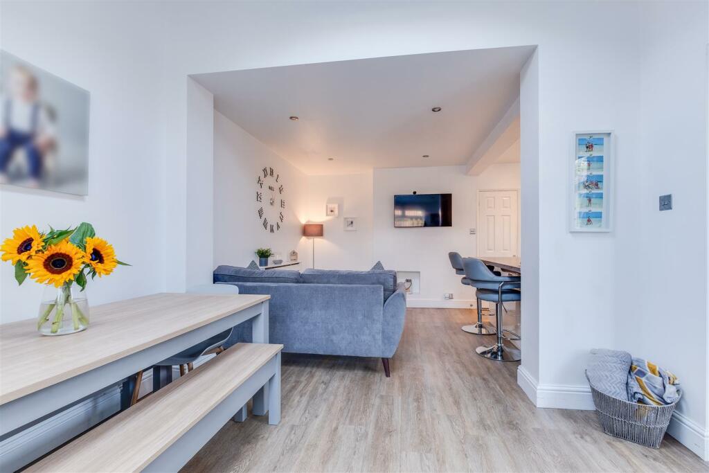 Additional image 11 of Raeburn Avenue, Little Neston, Neston