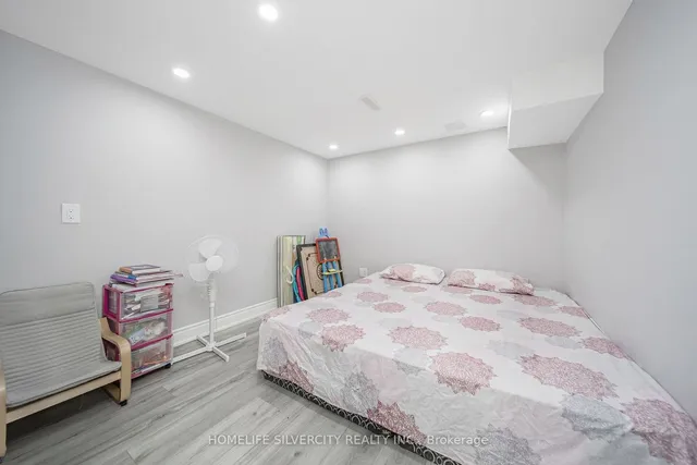 Additional image 35 of 133 Earnscliffe Circ