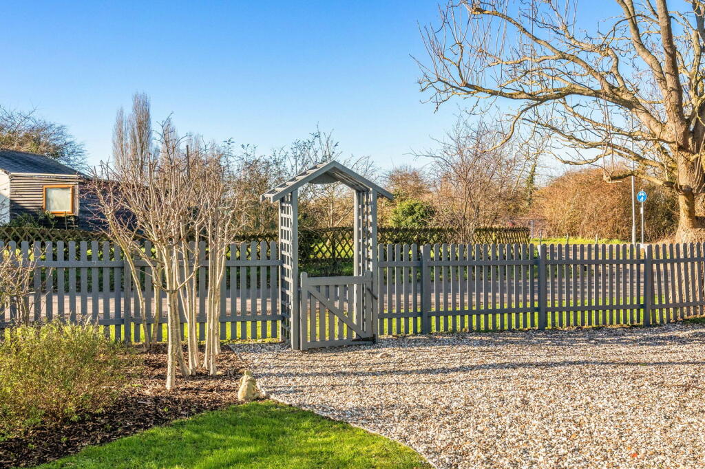 Additional image 45 of Brook End Road South, Chelmsford