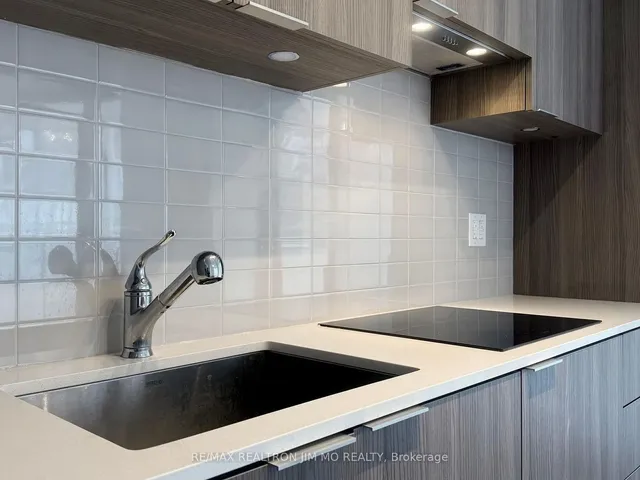 Additional image 16 of 11 Wellesley St Unit 1208