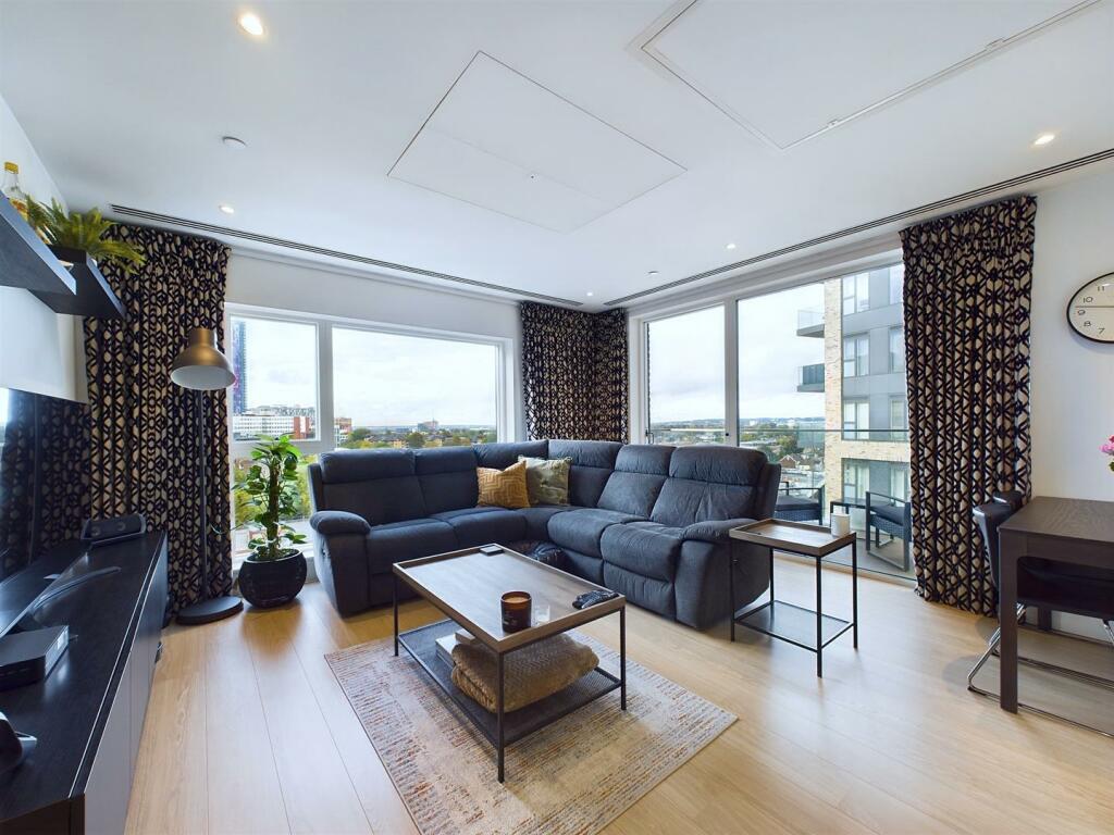 Additional image 11 of Cherry Orchard Road, Croydon