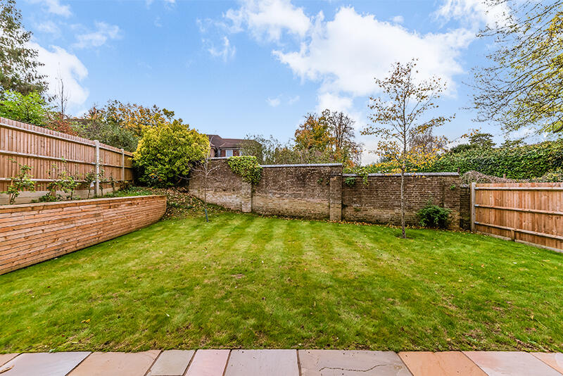 Additional image 17 of Harestone Drive, Caterham, CR3