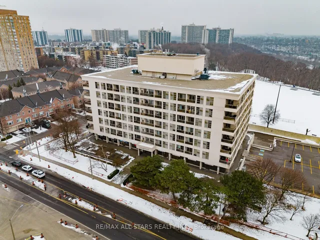 Additional image 4 of 1 Leaside Park Dr Unit 303