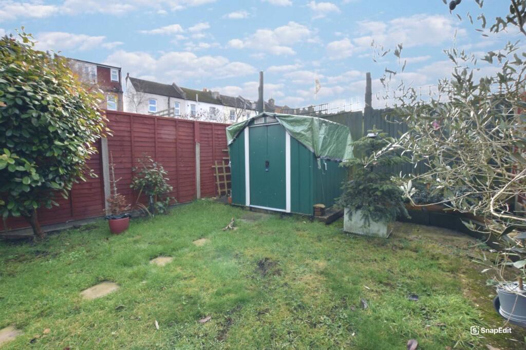 Additional image 6 of Victoria Road, Coulsdon, CR5