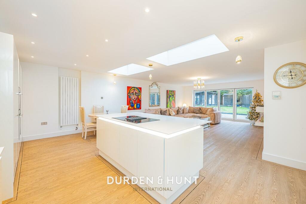 Additional image 9 of Hook End Road, Hook End, CM15