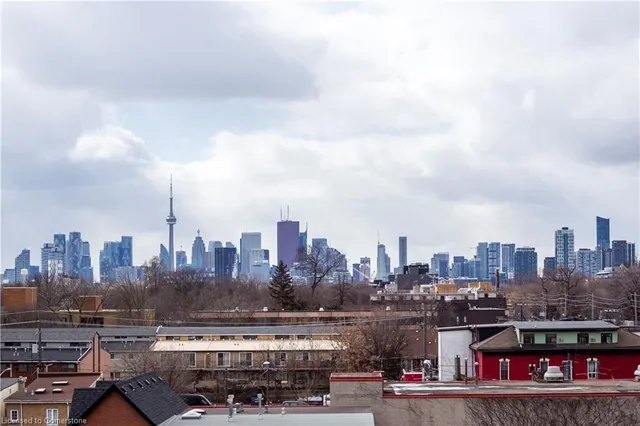 Additional image 28 of 1285 Queen St Unit 514