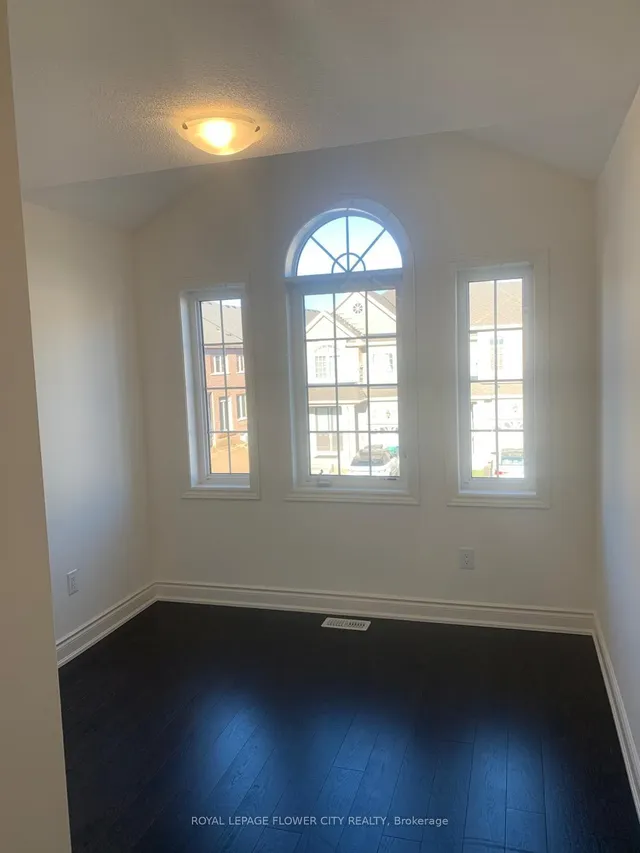 Additional image 14 of 21 Dale Meadow Rd