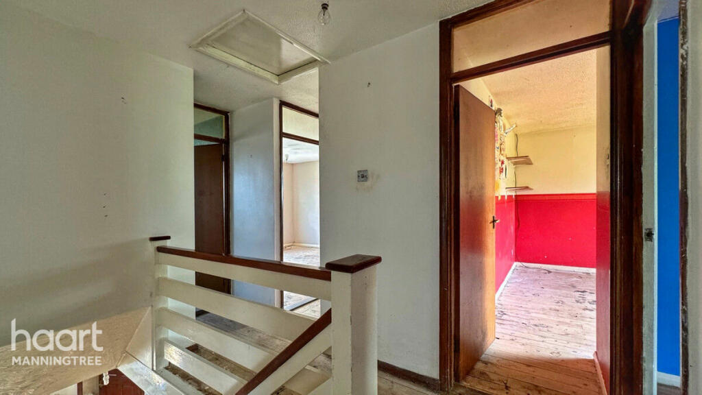 Additional image 8 of Stour View Avenue, Mistley, Manningtree, Essex