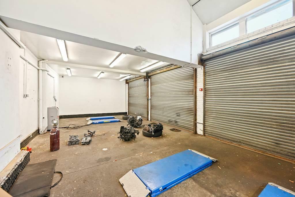 Additional image 5 of Selsdon Road, South Croydon