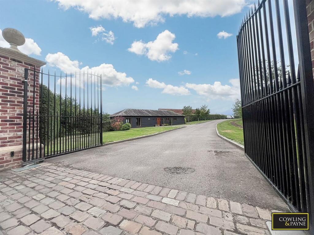 Additional image 32 of Ramsden Park Road, Ramsden Bellhouse, Billericay