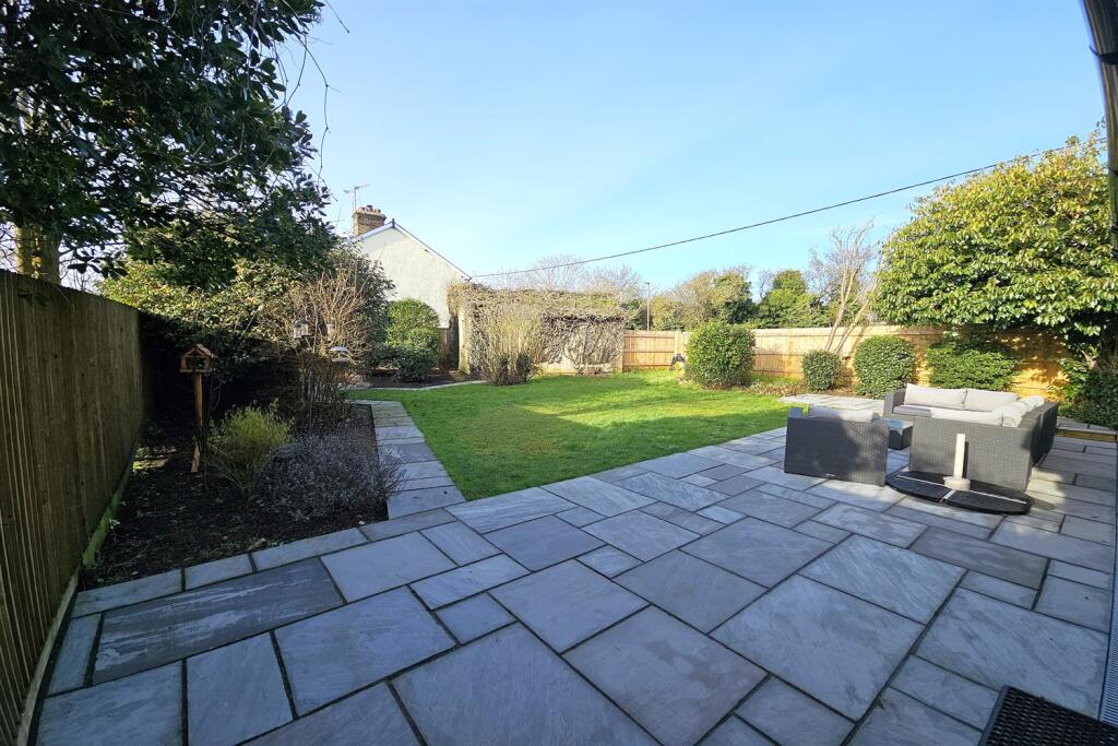 Additional image 19 of Leyfields, Rayne, Braintree, CM77