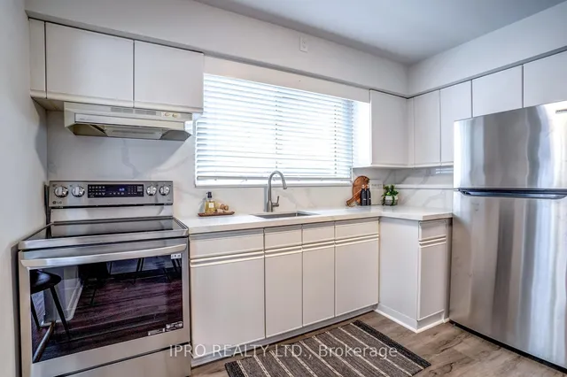 Additional image 15 of 3263 Lawrence Ave