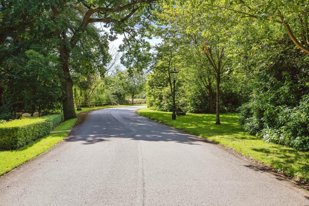 Additional image 22 of The Lydiate, Birkenhead Road, Willaston, CH64