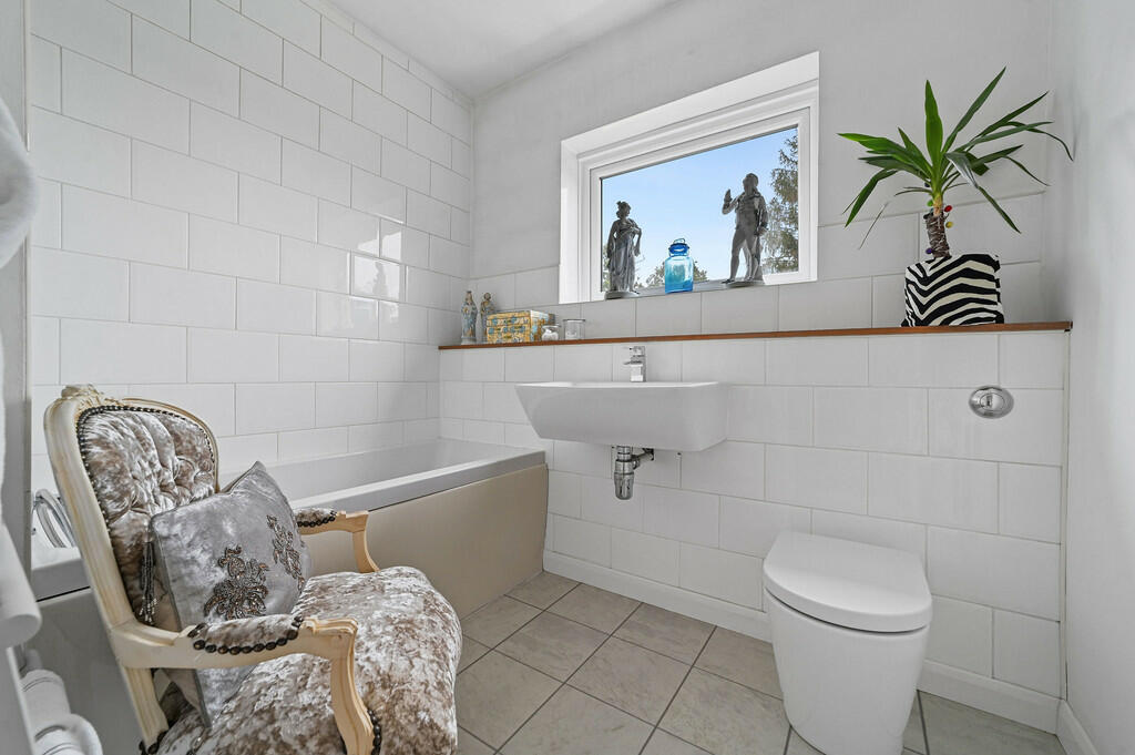 Additional image 14 of Ernalds Close, Earls Colne, Essex