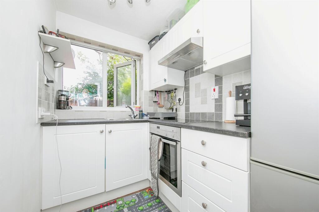 Additional image 14 of Silcock Close, COLCHESTER