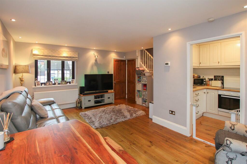 Additional image 19 of The Finchingfields, Kelvedon Hatch, Brentwood