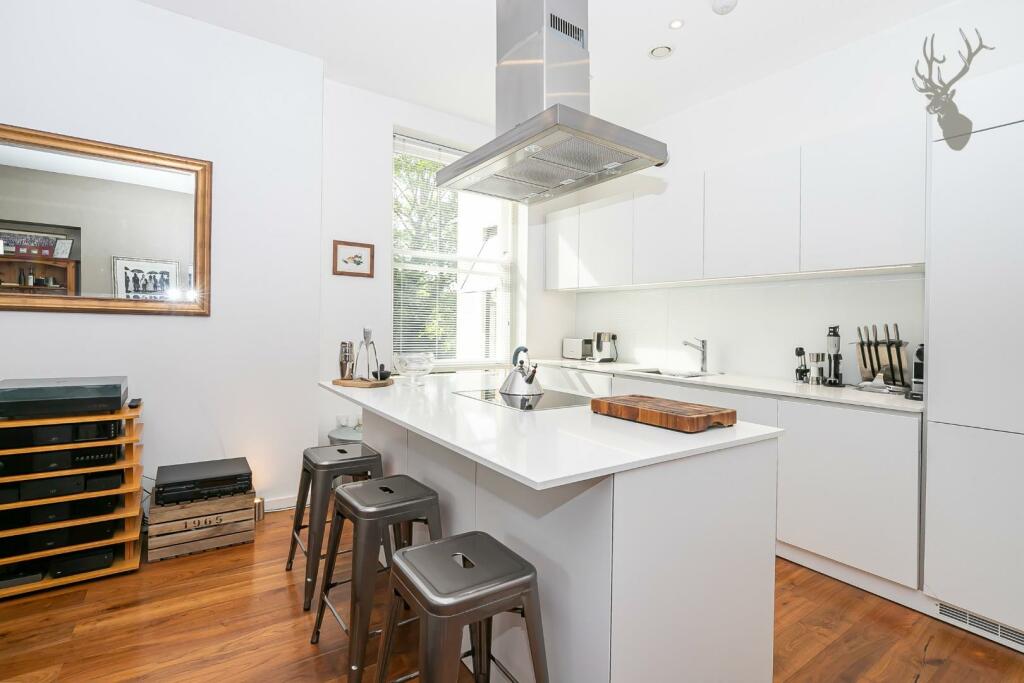 Additional image 9 of Piercing Hill, Theydon Bois,